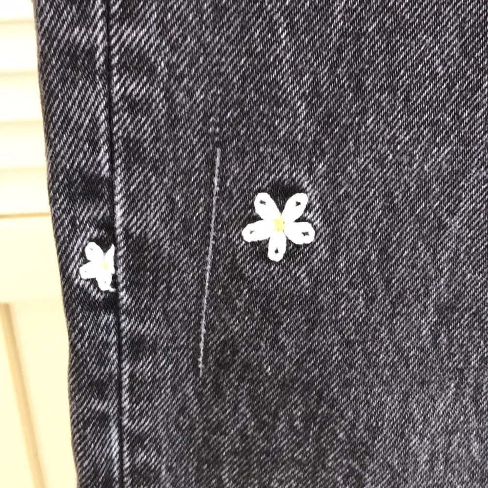 Reformation Cynthia High Relaxed Black Daisy Jeans Size 27 - Picture 12 of 16